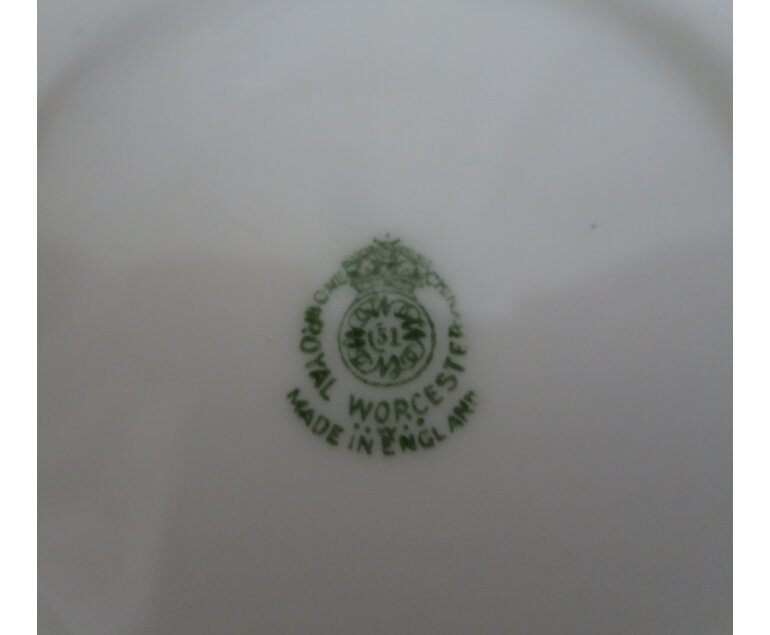 Royal Worcester leaf bowl