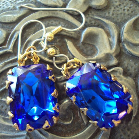 Sapphire rhinestone oct crown earrings