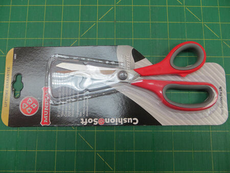 Scissors-002