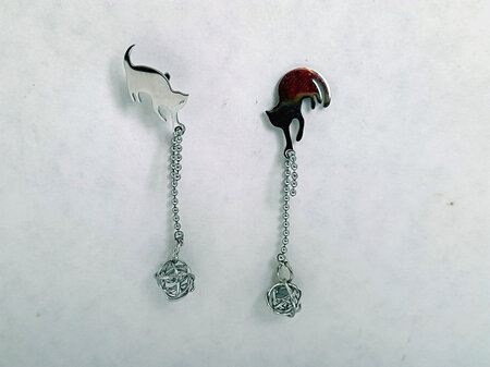 Silver Cat With Ball Of Yarn Stud Earrings