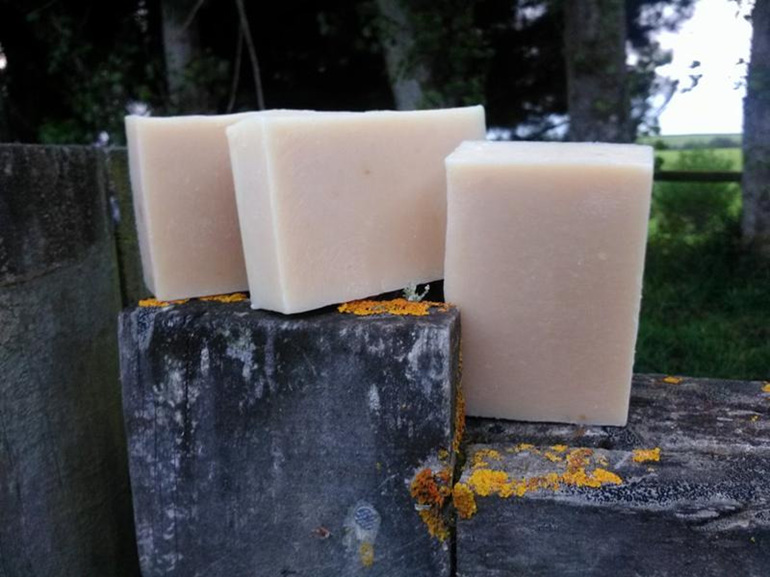 Simple Naked Soap Goats Milk & Honey Soap