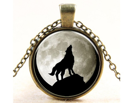 Single Wolf Howling Pendant Necklace