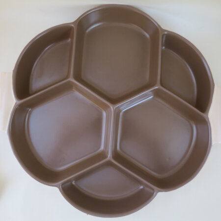 Six partition serving platter