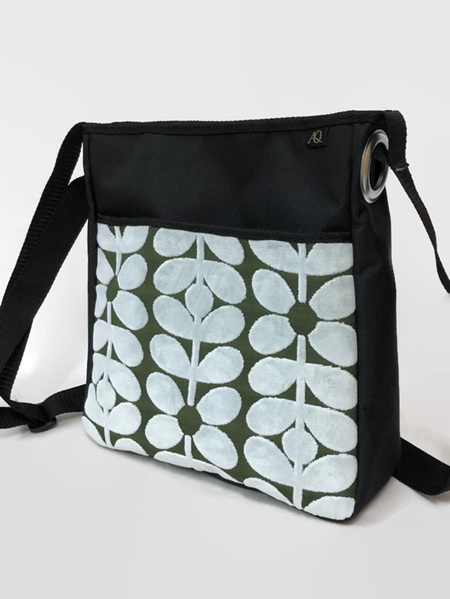 Sole handbag - a perfect work bag with enough room for a laptop