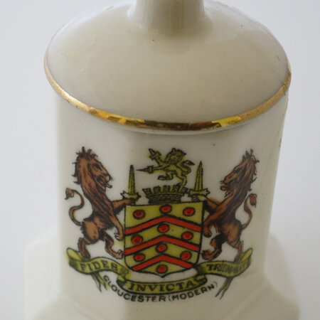 SOUVENIR WARE