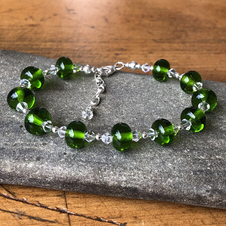 Spacer bead glass bracelet - green grass dark