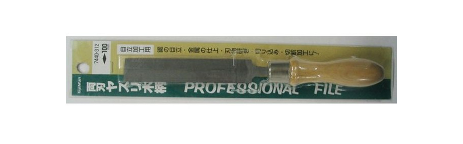 TopMan diamond shaped steel file - ideal for sharpening hardened tooth saws