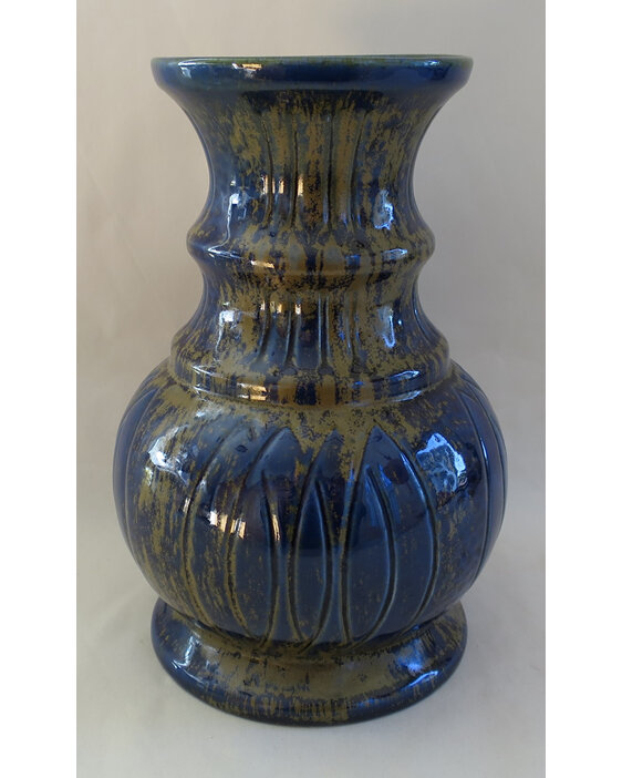 Sylvac blue vase