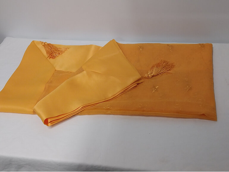#tablecloth#goldenyellow#organza#embroidered#tassels