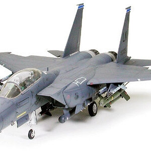 TAMIYA 1/32 F-15E STRIKE EAGLE 'BUNKER BUSTER'