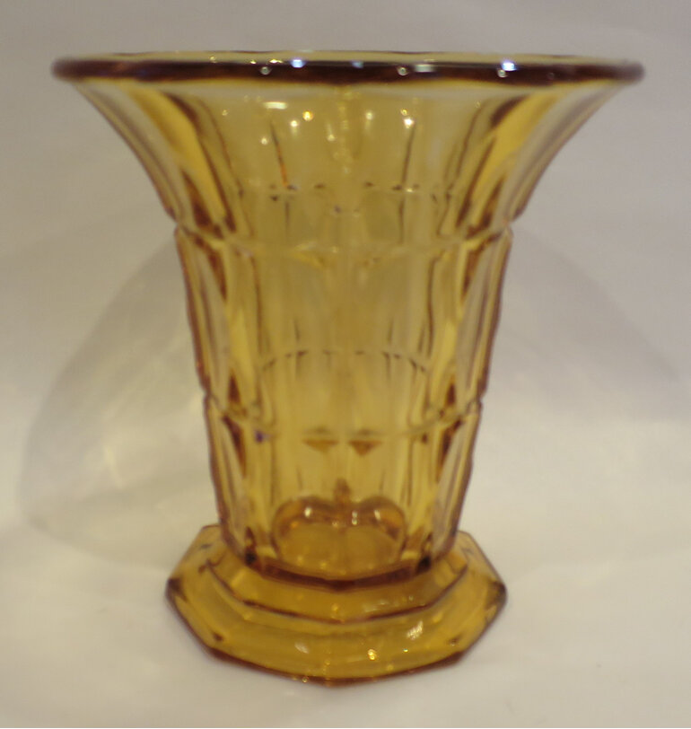 Tchecoslavaquie amber glass