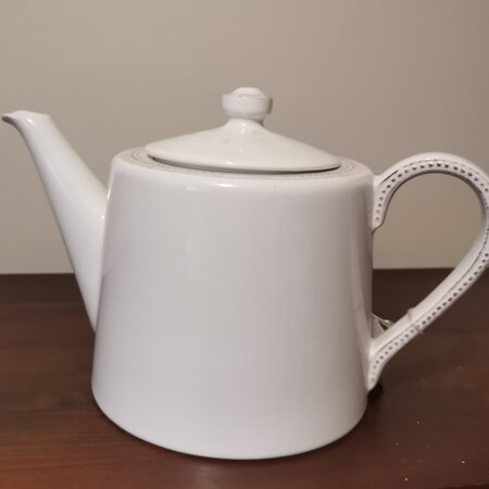 Teapot Pearla White - $113
