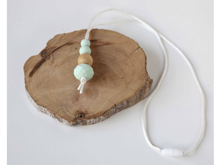 Teething Necklace for ladies to wear, handmade in New Zealand by Miss Izzy