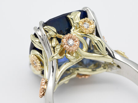 The Crafting of Clematis: 10ct Ceylon Sapphire Ring
