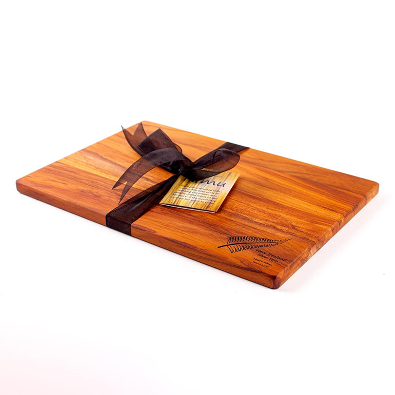 the great nz cheese board with engraved nz silver fern - heart rimu