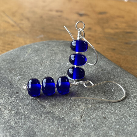 Triple drop glass earrings - cobalt