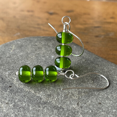 Triple drop glass earrings - Green grass