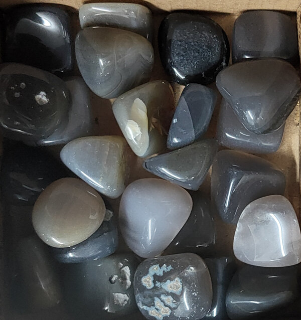 Tumbled Stone Grey Agate