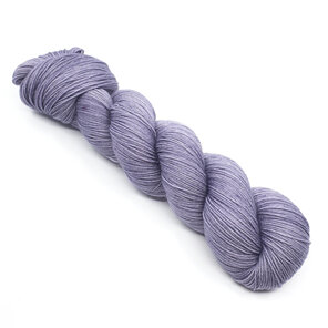 twisted skein of 4ply Bluefaced Leicester in pigeon grey