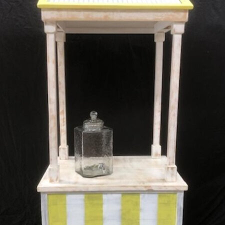 Vintage lemonade stand