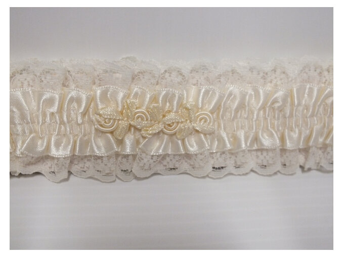 wedding#accessories#bridal#garter#cream