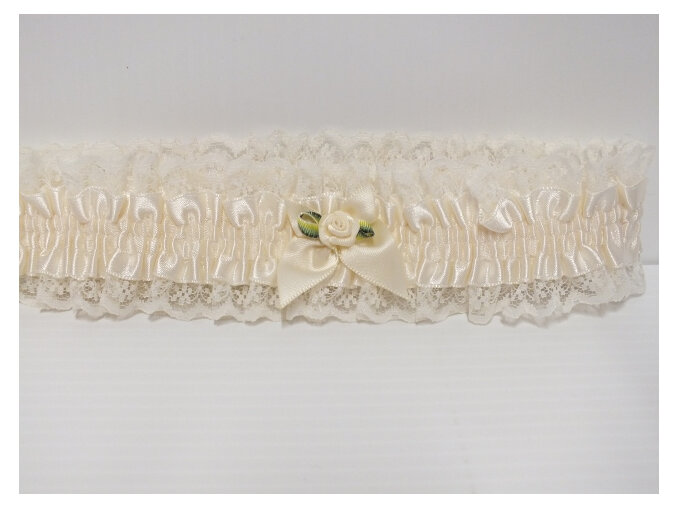 wedding#accessories#bridal#garter#cream