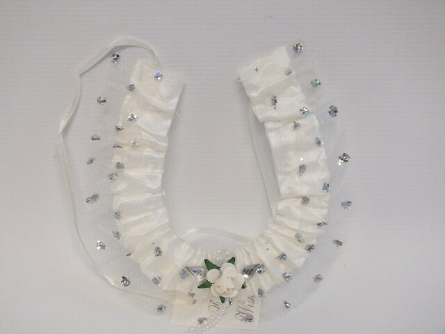 wedding#accessories#bridal#horseshoe#cream