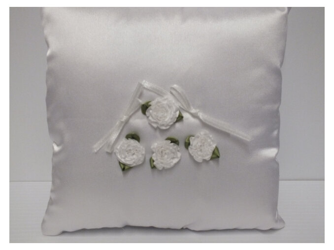 wedding#accessories#bridal#ringcushion#white