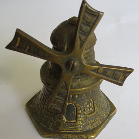 Windmill  shaped bell