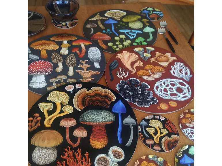 Wolfkamp & Stone NZ Fungi Placemat Entoloma