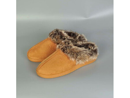 Womens Fur Slippers Brown Small (Size 7-8) [8650]