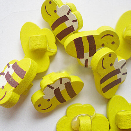 Wooden Bee Buttons