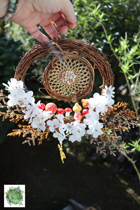 Wreath Mushroom - Carnelian